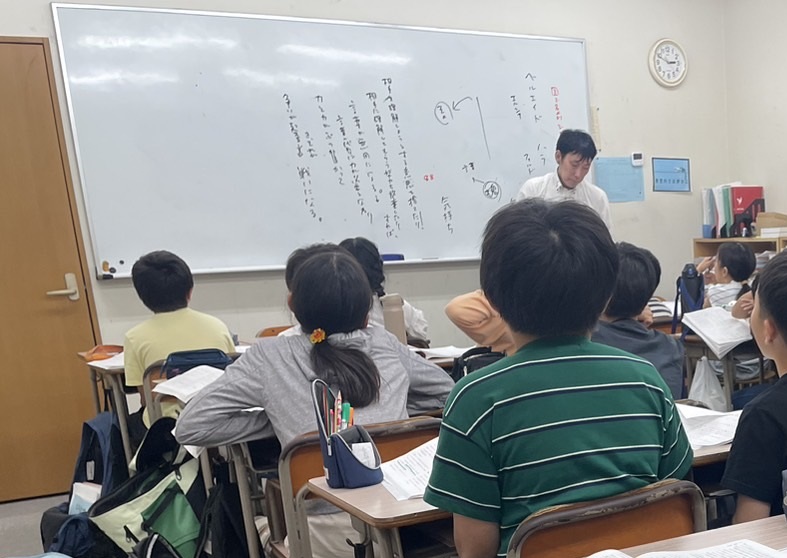 山下先生が授業をしている様子③