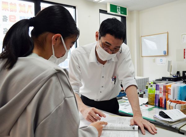 個別質問に答える講師