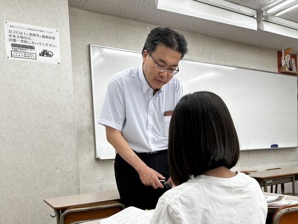 澤木先生の授業中の様子